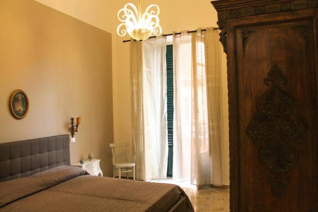 A Casa Di Enza B&B Palermo Exteriör bild