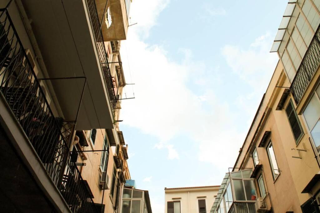 A Casa Di Enza B&B Palermo Exteriör bild