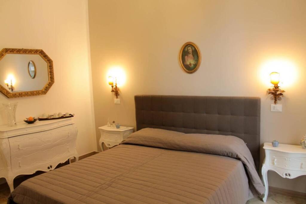 A Casa Di Enza B&B Palermo Exteriör bild